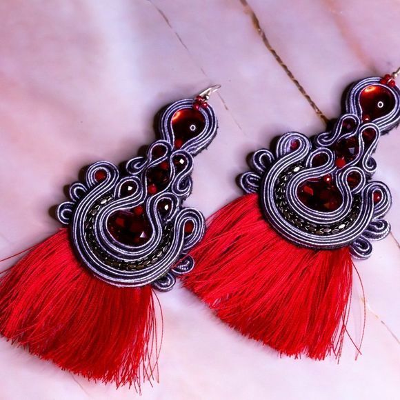 Red and Grey Soutache earrings - Picture 3 of 3